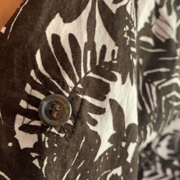 Liz Claiborne Button down 1/2 sleeve shirt brown - Picture 5 of 10
